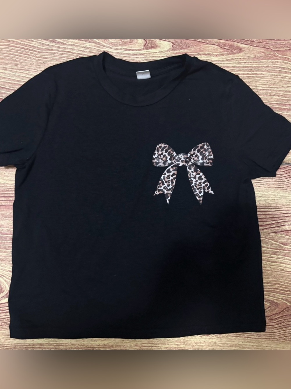SHEIN Black Tee with Leopard Bow Graphic